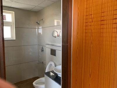 Bathroom Image of 1450 Sq.ft 3 BHK Apartment / Flat for rent in The Foothills Cooperative House Building Society, Sector 91 Mohali for Rs. 34000