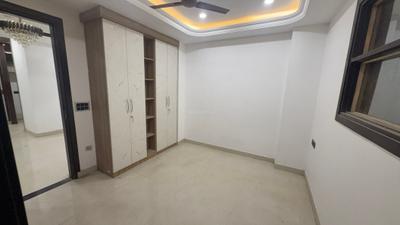 Bedroom Image of 2000 Sq.ft 4.5 BHK Apartment / Flat for sale in Sector 73 Noida for Rs. 8149000