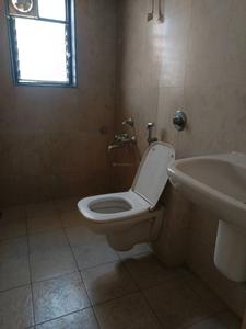 Common Bathroom Image of 1100 Sq.ft 2 BHK Apartment / Flat for sale in K Raheja Vistas Phase 1, Mohammed Wadi Pune for Rs. 10500000