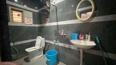 Bathroom Image of 650 Sq.ft 1 BHK Apartment / Flat for rent in Vimanapura Bengaluru for Rs. 19000