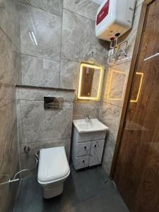 Image of 917 Sq.ft 2 BHK Builder Floor for rent in Subhash Nagar, New Delhi for Rs. 40000