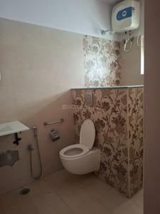 Bathroom Image of 8000 Sq.ft 9 BHK Independent House for rent in Banjara Hills Hyderabad for Rs. 300000