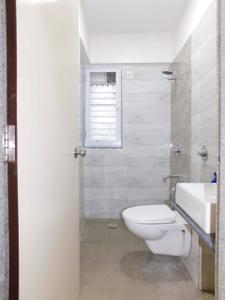 Image of 670 Sq.ft 2 BHK Apartment / Flat for sale in Balaji Enclave, Malad West, Mumbai for Rs. 19000000