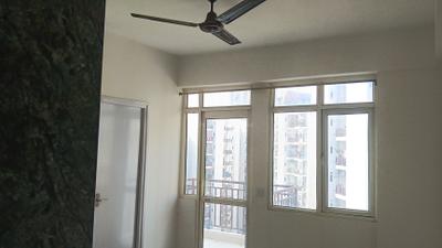 Bedroom Image of 735 Sq.ft 2 BHK Apartment / Flat for rent in Suncity Avenue 76, Sector 76 Gurgaon for Rs. 23000