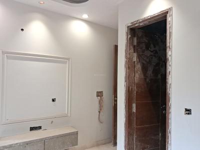 Bedroom Image of 900 Sq.ft 3 BHK Builder Floor for sale in Paschim Vihar New Delhi for Rs. 18000000