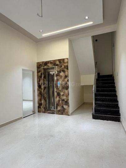 Sk property Main Image 1