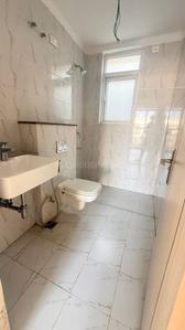 Bathroom Image of 2400 Sq.ft 4 BHK Apartment / Flat for sale in Emerald Heights, Sector 88 Faridabad for Rs. 22500000