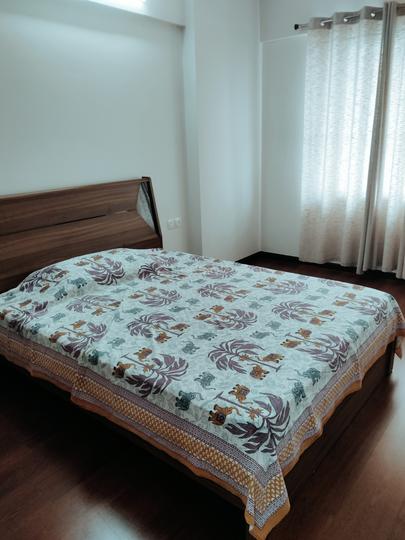 Crescent Zinnia Bedroom 1