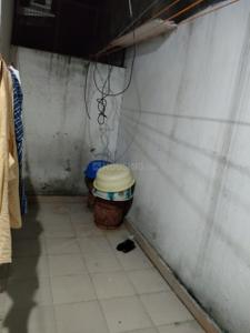 Bathroom Image of 1150 Sq.ft 2 BHK Apartment / Flat for sale in Aminabad Lucknow for Rs. 2800000