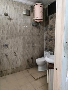Bathroom Image of 1200 Sq.ft 2 BHK Independent House for rent in Sector 17 Gurgaon for Rs. 35000