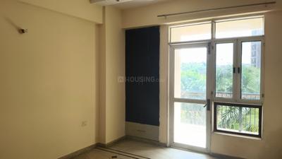 Bedroom Image of 1655 Sq.ft 3 BHK Apartment / Flat for rent in Prateek The Royal Cliff, Crossings Republik Ghaziabad for Rs. 25000