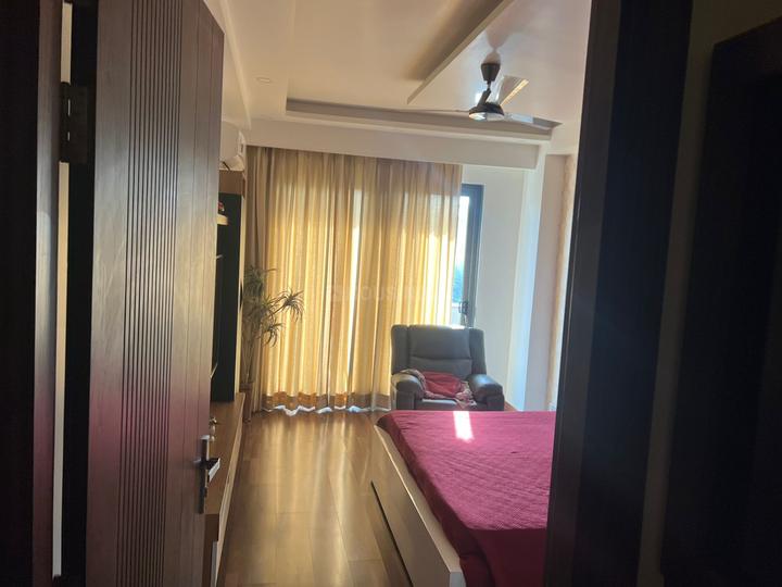 Sector 40 Bedroom 1