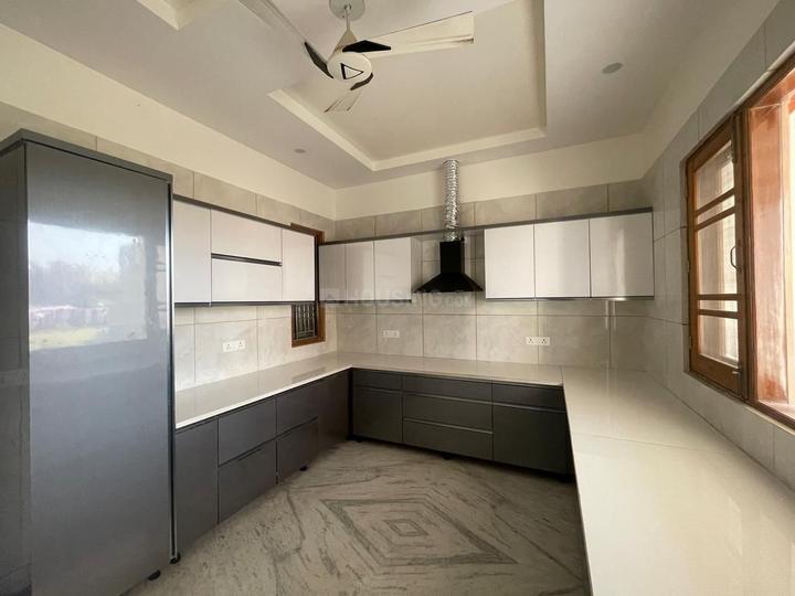 Flats in Royal Nest Sapphire Chandan Aerobera Florance Ansal Grace Chinar enclave Kitchen 1