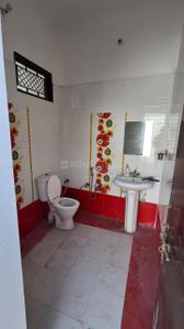 Bathroom Image of 1300 Sq.ft 2 BHK Builder Floor for rent in Ashiyana Lucknow for Rs. 11000