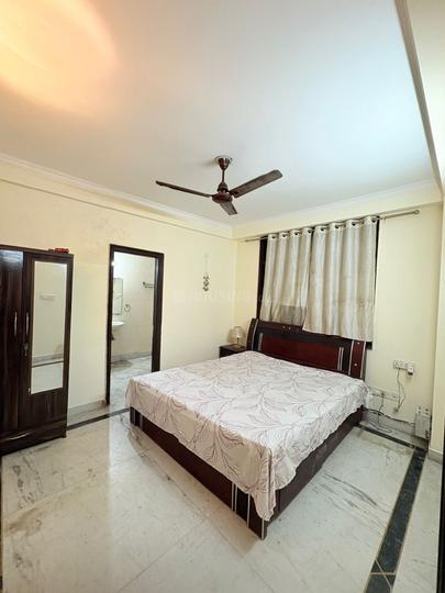 Saket freedom fighter new delhi Bedroom 1