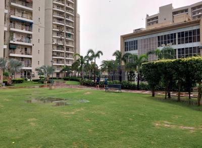 Image of 1624 Sq.ft 3 BHK Apartment / Flat for sale in BPTP Discovery Park, Sector 80, Faridabad for Rs. 17499999