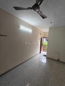 Bedroom Image of 1300 Sq.ft 3 BHK Independent House for rent in Valasaravakkam Chennai for Rs. 35000