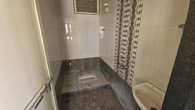 Bathroom Image of 350 Sq.ft 1 RK Duplex for rent in Karanje Turf Satara Satara for Rs. 6000