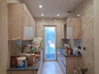 Kitchen Image of 900 Sq.ft 3 BHK Builder Floor for sale in Paschim Vihar New Delhi for Rs. 19000000