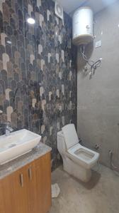 Image of 900 Sq.ft 2 BHK Builder Floor for rent in Moti Nagar, New Delhi for Rs. 30000