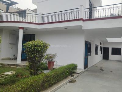 Image of 3000 Sq.ft 3 BHK Independent House for rent in Sector 51, Noida for Rs. 85000