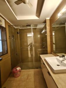 Bathroom Image of 3960 Sq.ft 4 BHK Independent House for rent in Hauz Khas New Delhi for Rs. 225000