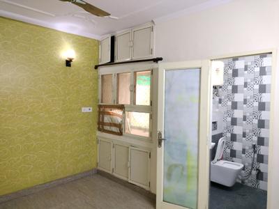 Bedroom Image of 1600 Sq.ft 3 BHK Apartment / Flat for sale in Paarijat Apartment, Sector 4 Dwarka New Delhi for Rs. 24000000