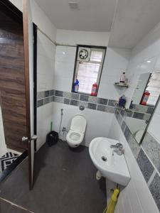 Bathroom Image of 2250 Sq.ft 4 BHK Apartment / Flat for sale in Sadashiv Peth Pune for Rs. 35000000