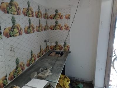 Kitchen Image of 200 Sq.ft 1 BHK Builder Floor for sale in Paikpara Kolkata for Rs. 1200000
