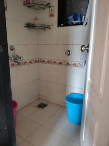 Common Bathroom Image of 1050 Sq.ft 2 BHK Apartment / Flat for sale in Haware Splendor, Kharghar Navi Mumbai for Rs. 15500000