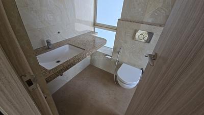 Image of 781 Sq.ft 2 BHK Apartment / Flat for sale in Wadhwa Pristine, Matunga West, Mumbai for Rs. 47500000