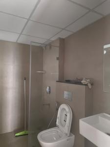 Common Bathroom Image of 1600 Sq.ft 3 BHK Apartment / Flat for rent in Runwal The Central Park, Chinchwad Pune for Rs. 50000