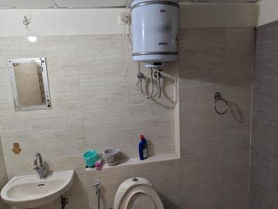 Image of 1275 Sq.ft 2 BHK Apartment / Flat for rent in Rohtas Plumeria Homes, Gomti Nagar, Lucknow for Rs. 35000