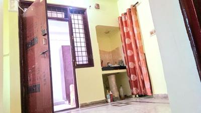 Hall Image of 826 Sq.ft 2 BHK Apartment / Flat for sale in Rajajipuram Lucknow for Rs. 3450000