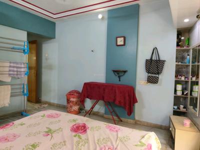 Bedroom Image of 810 Sq.ft 2 BHK Apartment / Flat for sale in Vile Parle East Mumbai for Rs. 33000000