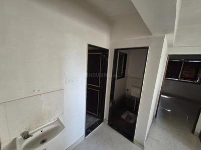 Bathroom Image of 510 Sq.ft 1 BHK Apartment / Flat for rent in Warje Pune for Rs. 16500