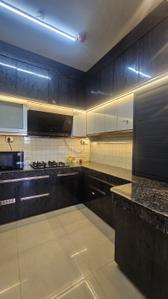 Kitchen Image of 1400 Sq.ft 3 BHK Apartment / Flat for rent in Paarth Aadyant, Ahmamau Lucknow for Rs. 36000