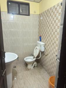 Bathroom Image of 1150 Sq.ft 2 BHK Apartment / Flat for sale in Ram Gold Line Residency, Chinhat Lucknow for Rs. 4200000