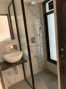 Bathroom Image of 720 Sq.ft 1 BHK Apartment / Flat for sale in Chembur Mumbai for Rs. 15000000