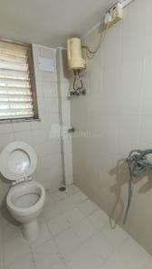 Bathroom Image of 850 Sq.ft 3 BHK Apartment / Flat for sale in Andheri West Mumbai for Rs. 27500000