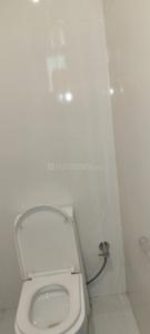 Bathroom Image of 2000 Sq.ft 3.5 BHK Apartment / Flat for rent in Purvanchal Sanchar Vihar, Sector 62 Noida for Rs. 40000