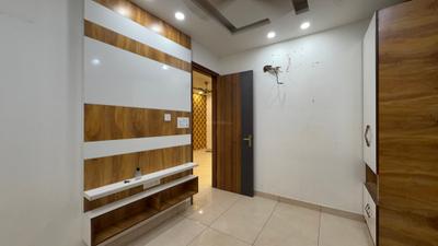 Bedroom Image of 1000 Sq.ft 3 BHK Builder Floor for rent in Razapur Khurd New Delhi for Rs. 18500