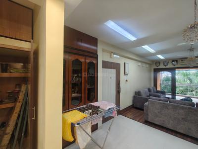 Hall Image of 1410 Sq.ft 4 BHK Apartment / Flat for sale in Mukundapur Kolkata for Rs. 10500000