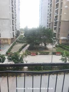 Balcony Image of 800 Sq.ft 2 BHK Apartment / Flat for rent in Aditya City Apartment Ghaziabad, Wave City Ghaziabad for Rs. 20000
