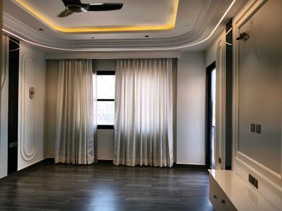 Bedroom Image of 4500 Sq.ft 4.5 BHK Builder Floor for sale in Greenwood City Floors, Sector 45 Gurgaon for Rs. 69000000