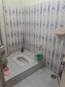 Bathroom Image of 800 Sq.ft 1 BHK Builder Floor for rent in Nacharam Secunderabad for Rs. 10000