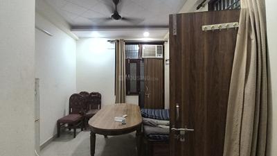Living Room Image of 500 Sq.ft 1 BHK Builder Floor for rent in Mayur Vihar Phase 1 New Delhi for Rs. 21000
