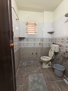 Bathroom Image of 600 Sq.ft 1 BHK Builder Floor for rent in Doddanekundi Bengaluru for Rs. 20000