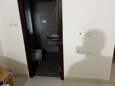 Bathroom Image of 2875 Sq.ft 3 BHK Apartment / Flat for sale in Aparna Luxor Park, Kondapur Hyderabad for Rs. 40000000
