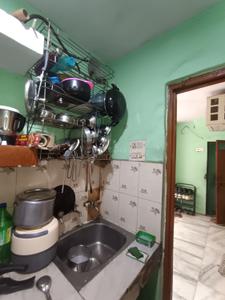 Kitchen Image of 450 Sq.ft 2 BHK Builder Floor for rent in Kotla Mubarakpur New Delhi for Rs. 15000